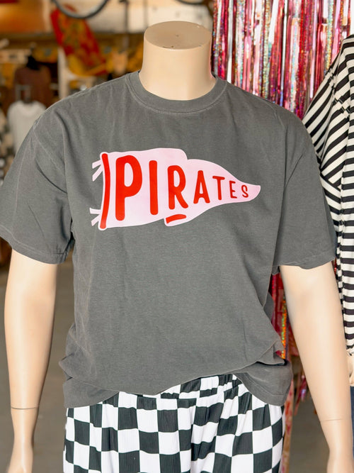 PIRATES Pennant Tee - Extra