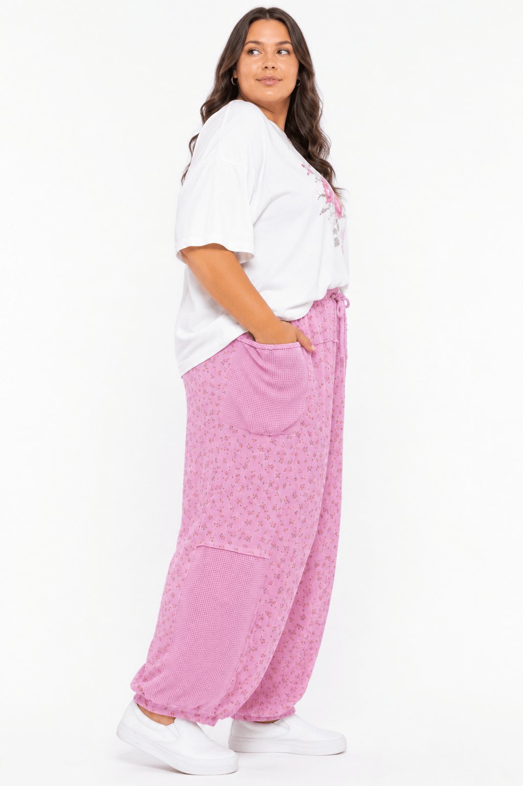 PLUS SIZE Cottagecore Floral Joggers - Extra